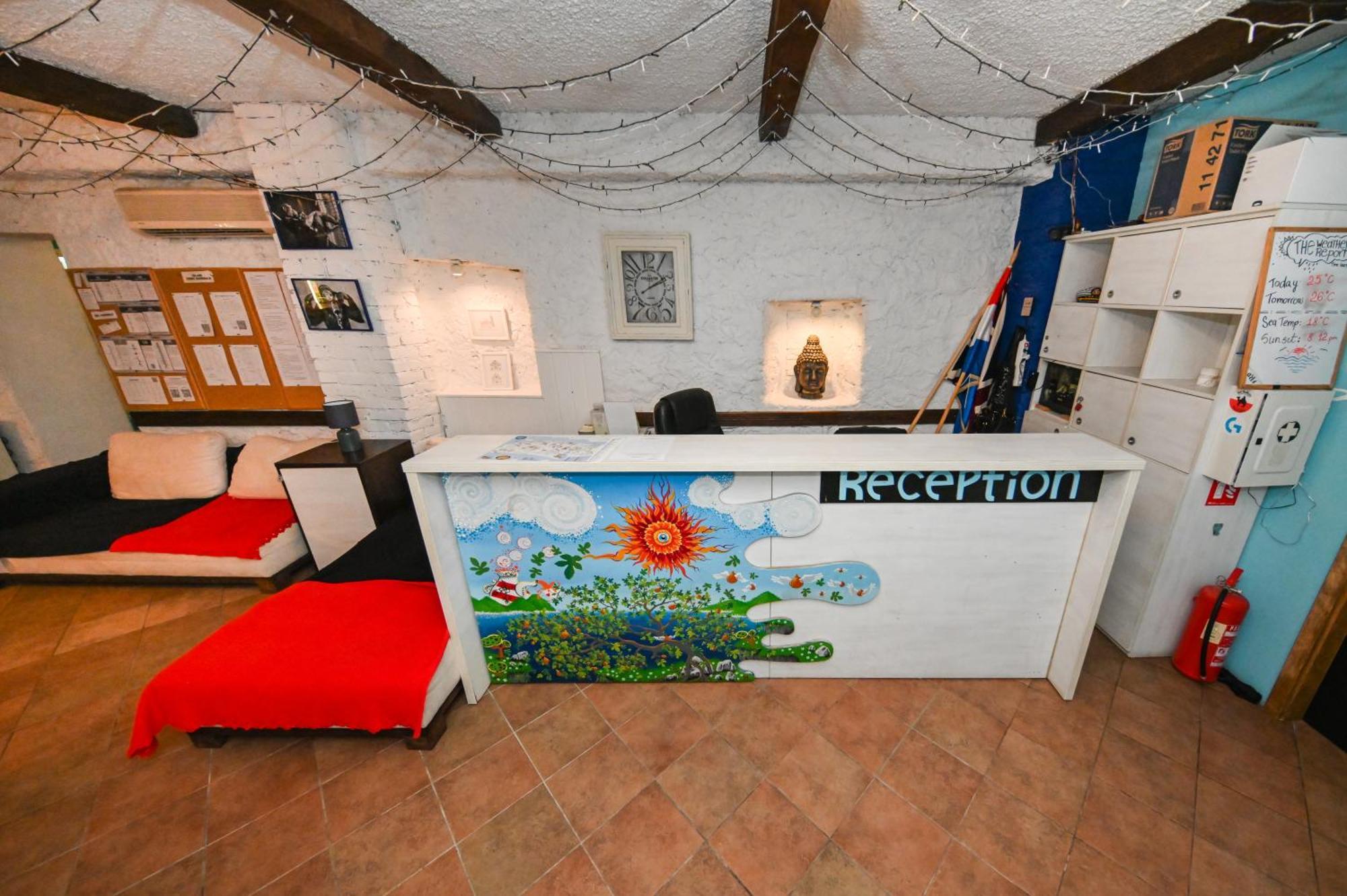 Hostel The Lazy Monkey & Zadar